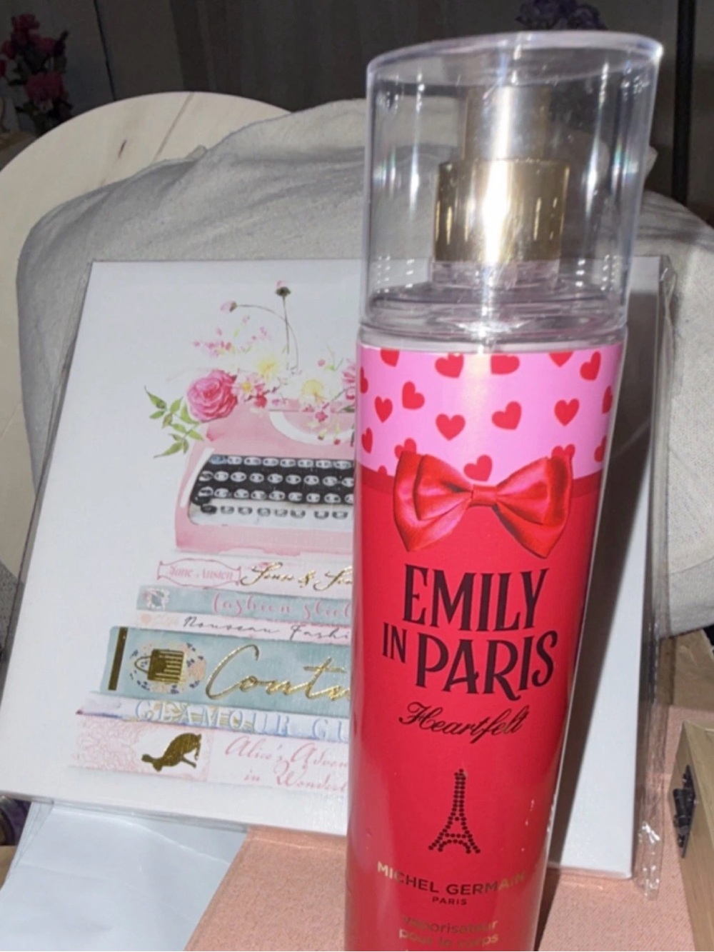 Emily in Paris Heartfelt bundle